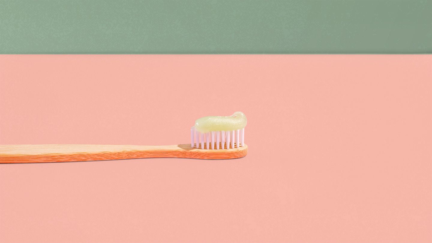 Βουρτσίζετε τα δόντια σας πολύ δυνατά;