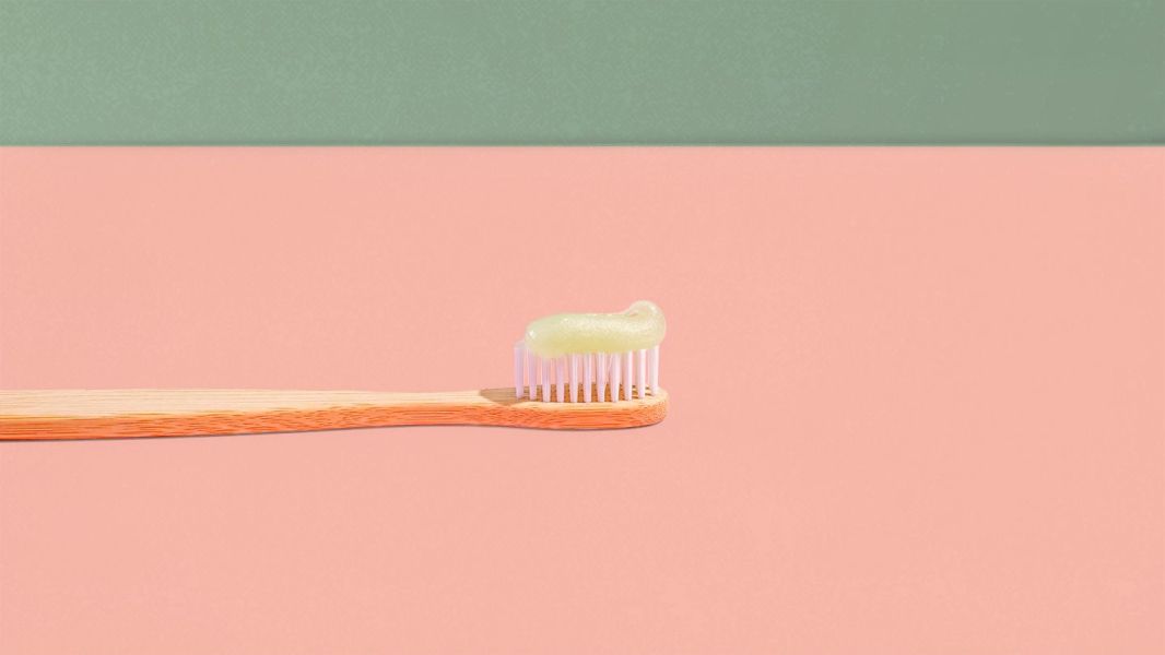 Βουρτσίζετε τα δόντια σας πολύ δυνατά;